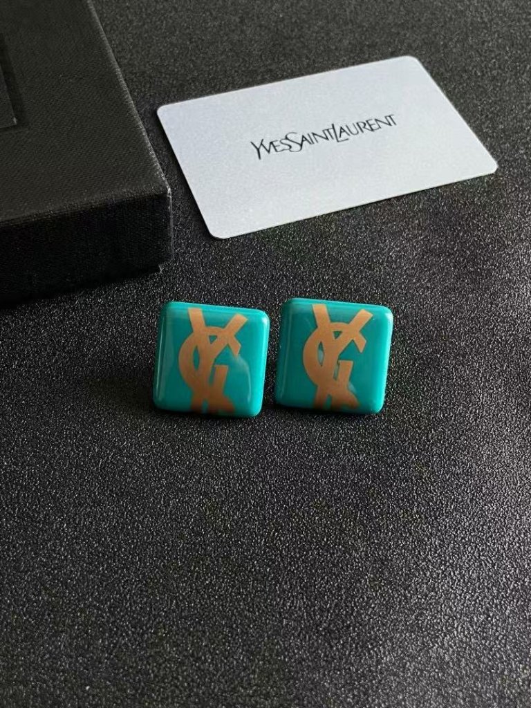 Yves Saint Laurent Square Stud Earrings 150$